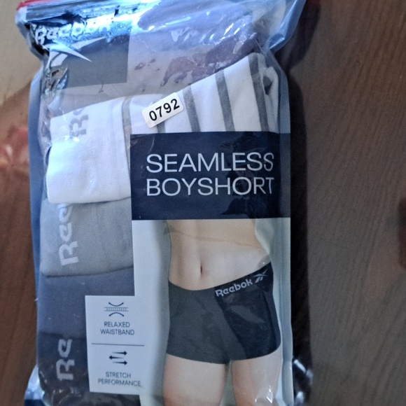REEBOK BOY SHORTS PKG 5. SIZE M - Picture 8 of 8